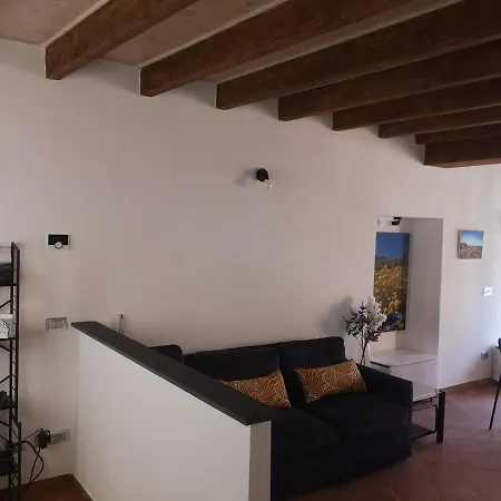 Elicriso Guest house *